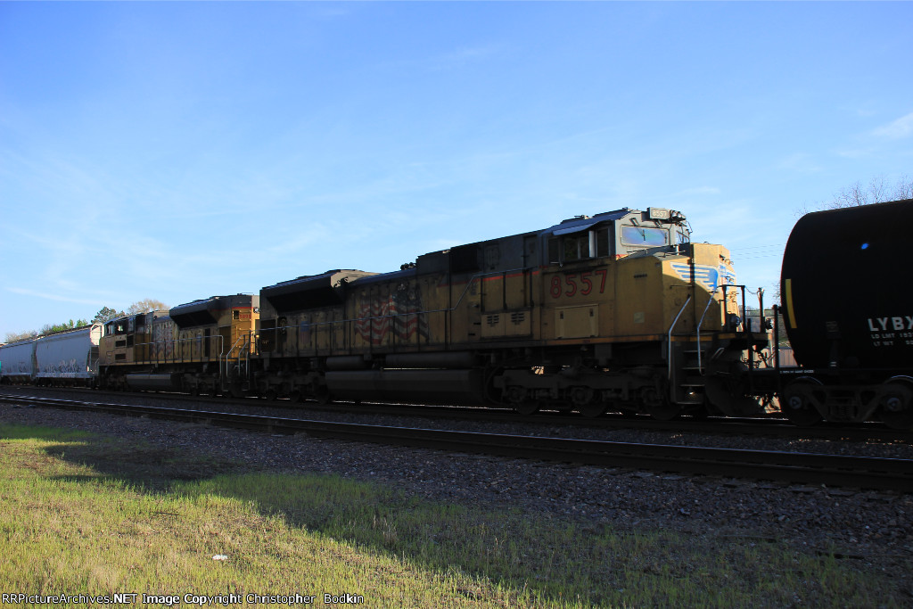 UP 8557
